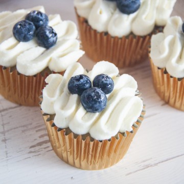 Blueberry Vanilla Cupcake (6s)